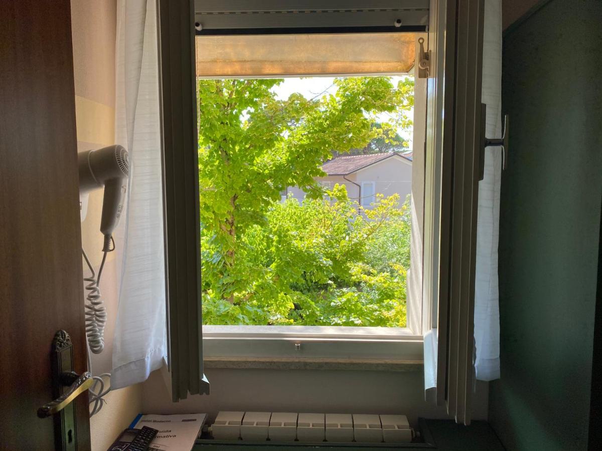 Hotel Moderno - Bed & Breakfast 체르비아 외부 사진