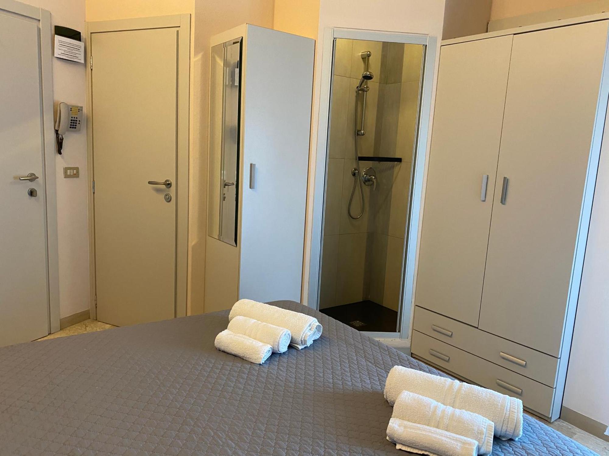 Hotel Moderno - Bed & Breakfast 체르비아 외부 사진