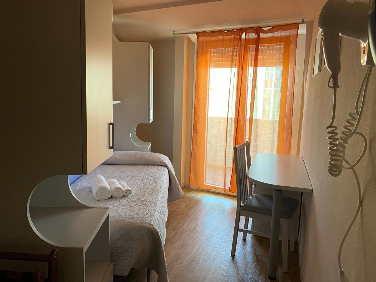 Hotel Moderno - Bed & Breakfast 체르비아 외부 사진