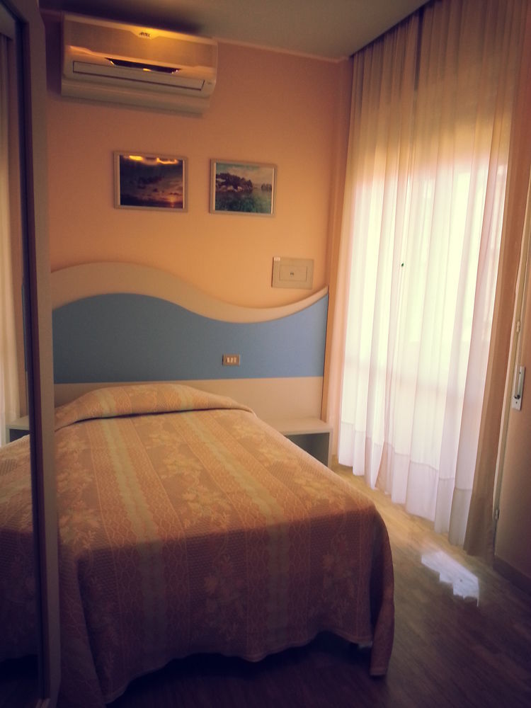 Hotel Moderno - Bed & Breakfast 체르비아 외부 사진